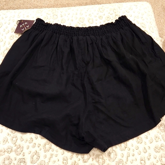 NWT Ava & Viv Black linen/rayon elastic waist shorts Plus Size 4x - Picture 8 of 8